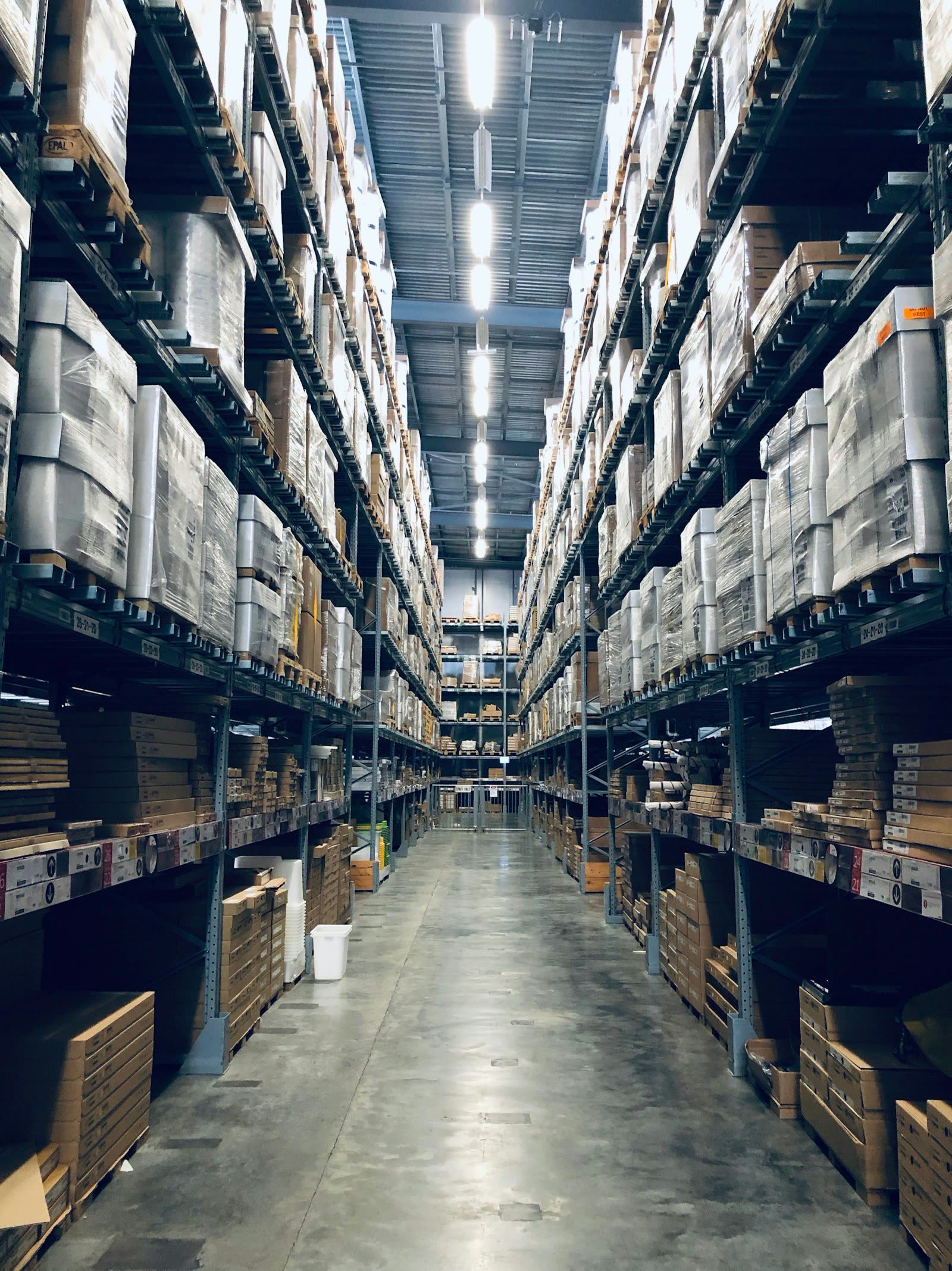 Distribution warehouse racking